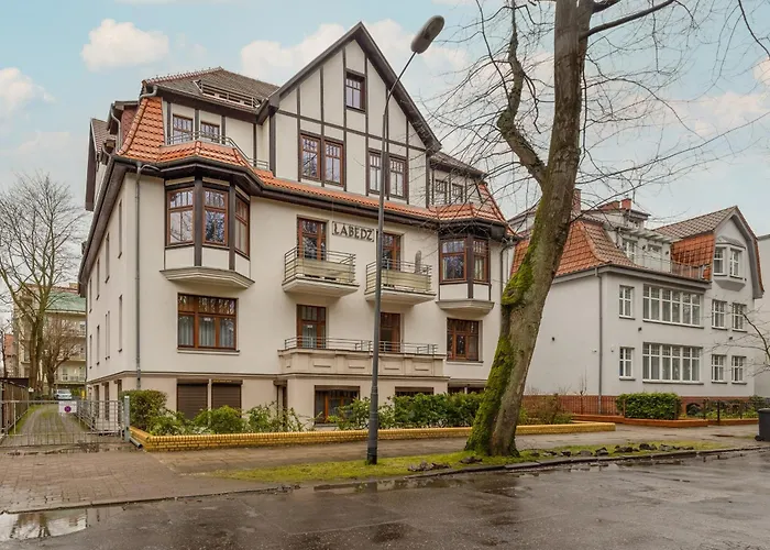 Charming Apartment Located Near The Promenade In Swinoujscie By Noclegi Renters